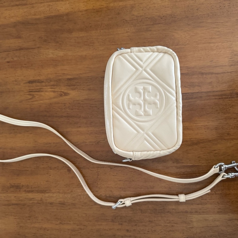 Tory Burch Ivory Quilted Crossbody